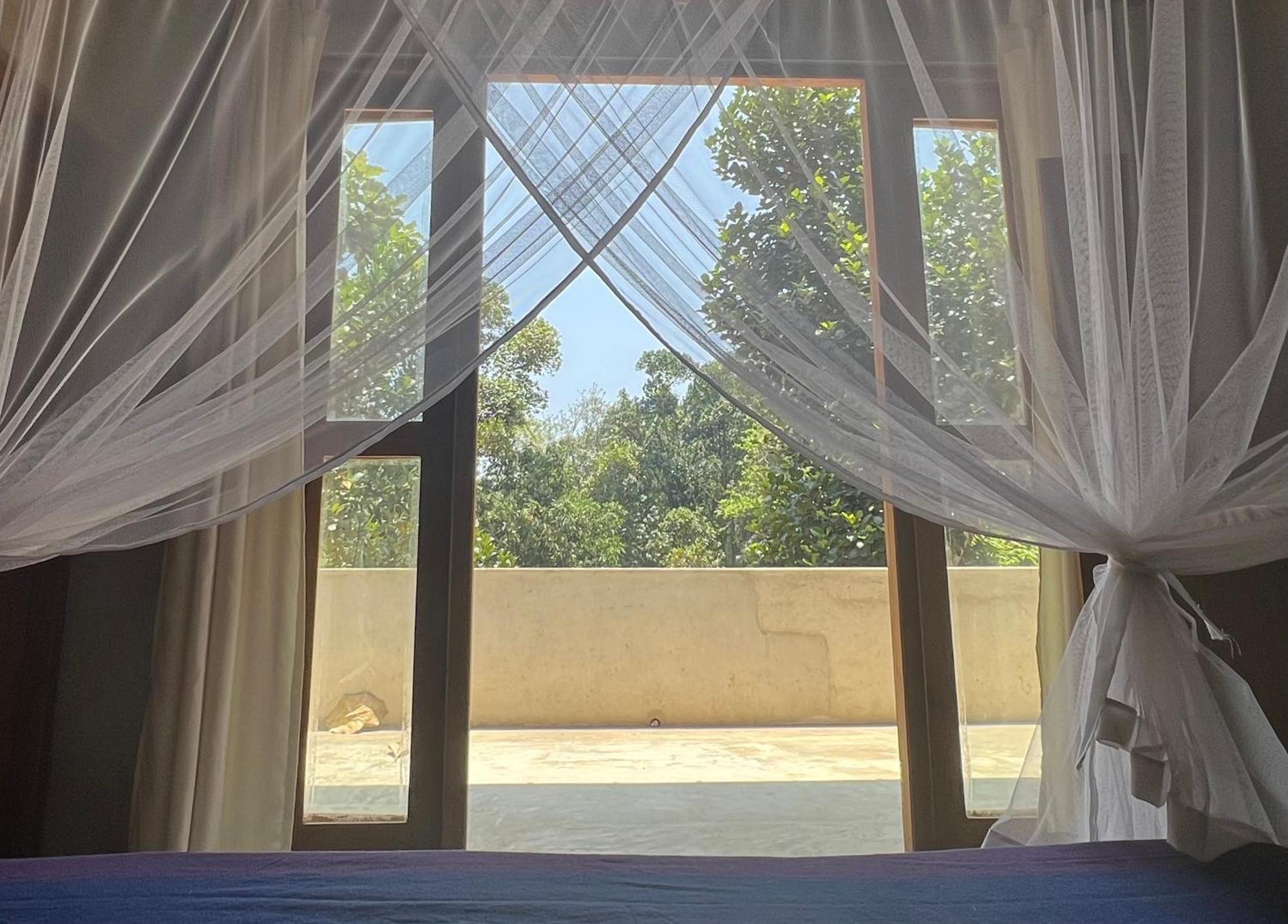 Into The Blue - Yoga Included & Walk To 3 Beaches Tangalle Exterior foto